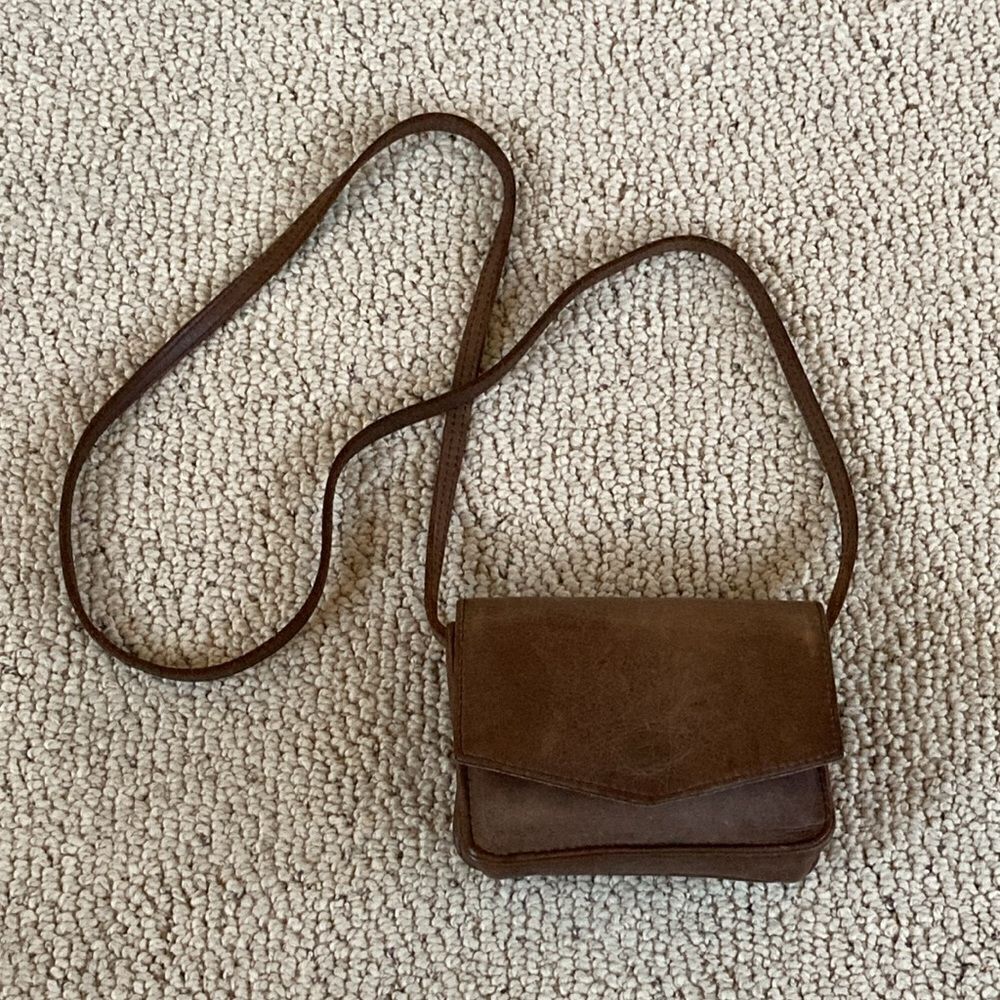 Fashionable Local & Global Brown all Leather Crossbody Bag Unisex 6.5 W X 5" H